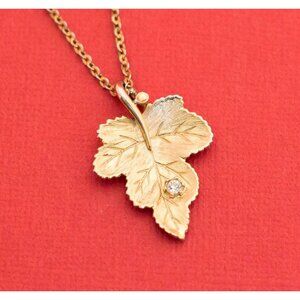 Vintage Golden Leaf Rhinestone Choker Necklace 15 Inches By Avon F11